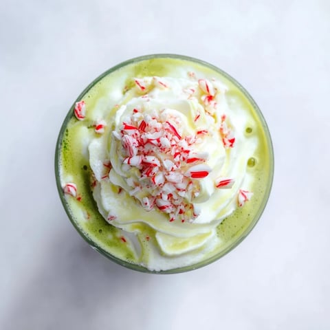 Sugar-Free White Chocolate Candy Cane Iced Matcha: a layered, festive matcha drink with peppermint and white chocolate.